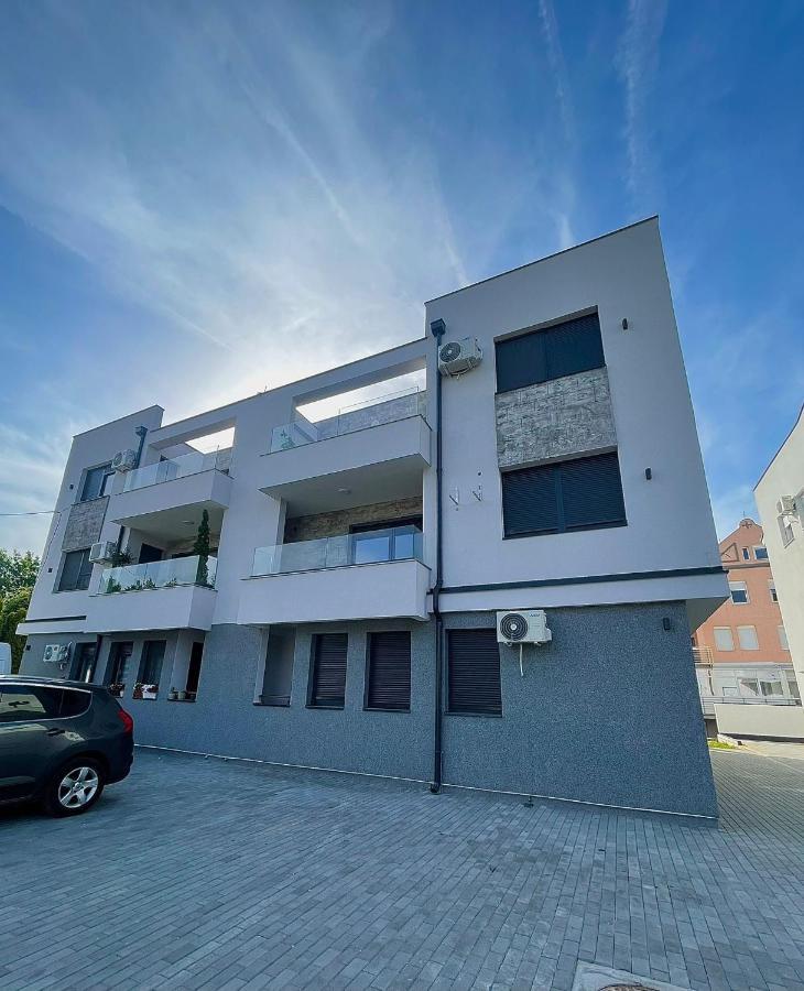 Apartman Mik Novi Sad Exterior foto