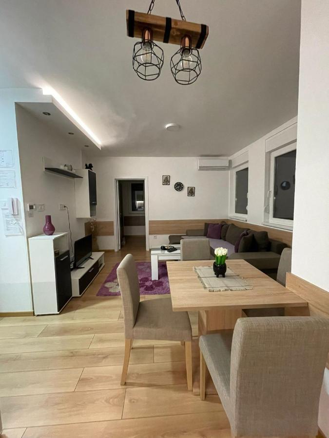 Apartman Mik Novi Sad Exterior foto